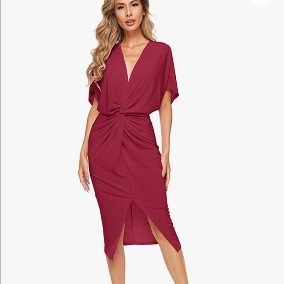 Size Medium Red Short Sleeve V Neck Twist Front Split Midi Dress - Picture 1 of 10